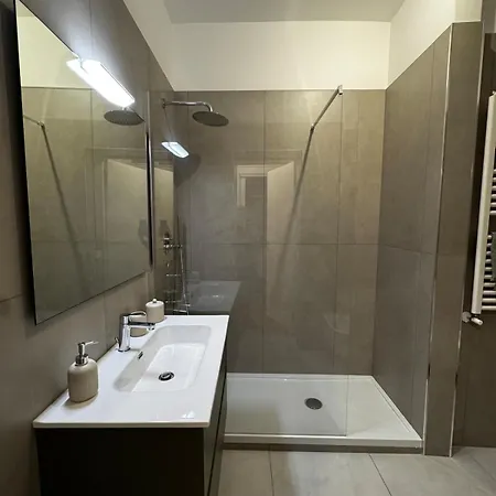 דירה The Retreat - 2bdr Colosseum Monti District רומא