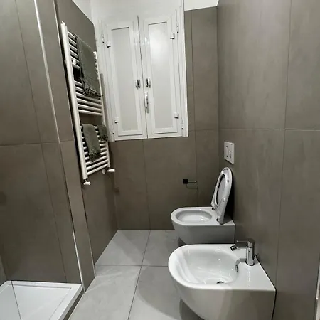 דירה The Retreat - 2bdr Colosseum Monti District רומא